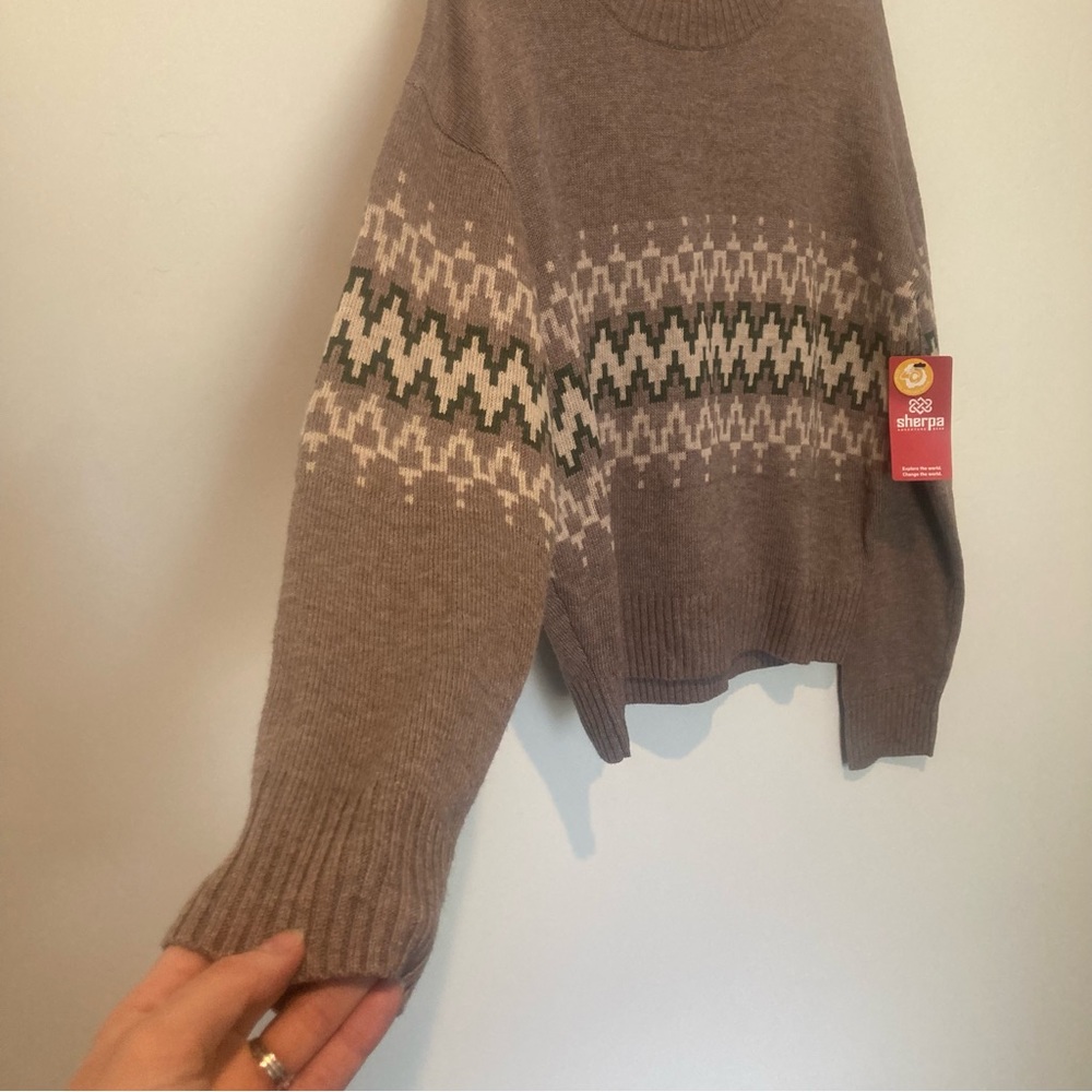 Wool Sweater - Picture 9 of 10